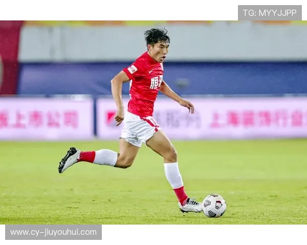 以龙湖U城购足球为核心打造城市体育生活新地标蓝图发展愿景篇章